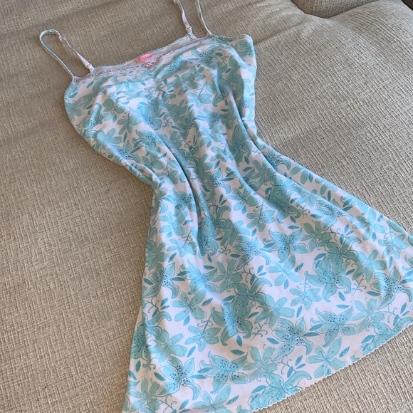 Lili Pulitzer Summer Baby Blue Floral Patch Sleep Dress Size M - Picture 3 of 5